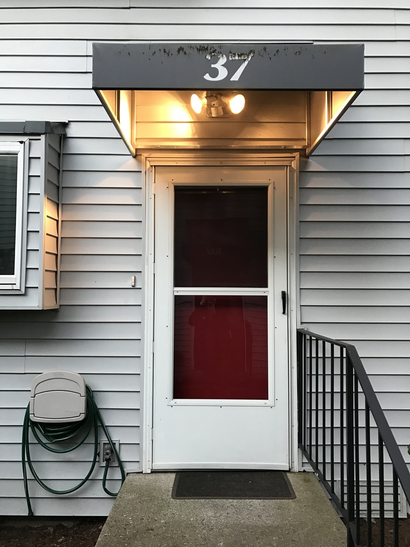 Bellevue Condo: 37 146th Ave SE