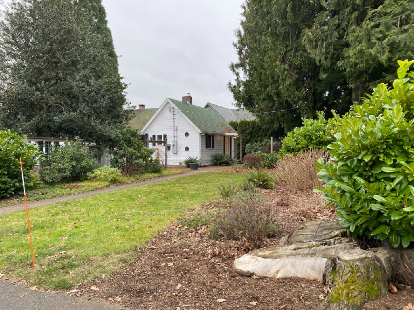 Hood River House: 3461 Avalon Dr