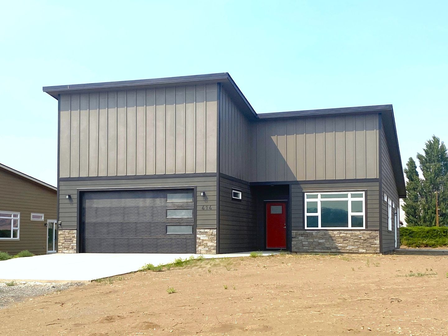 Dallesport House: 414 Lolly Lane