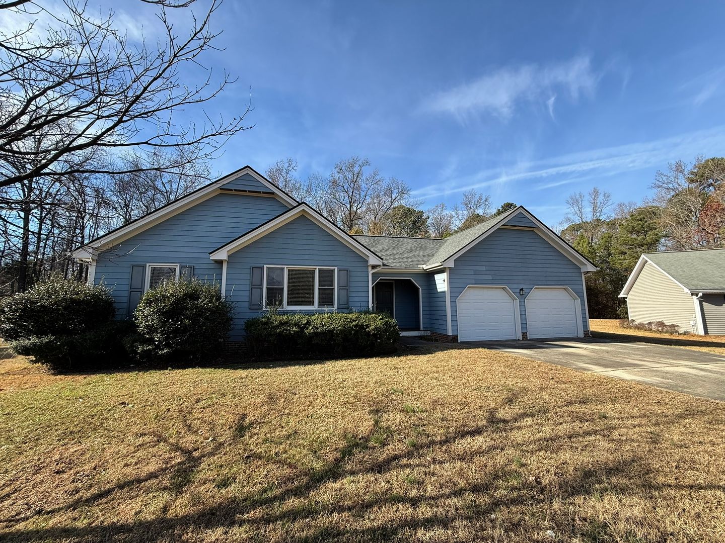 Holly Springs House: 405 Avent Circle