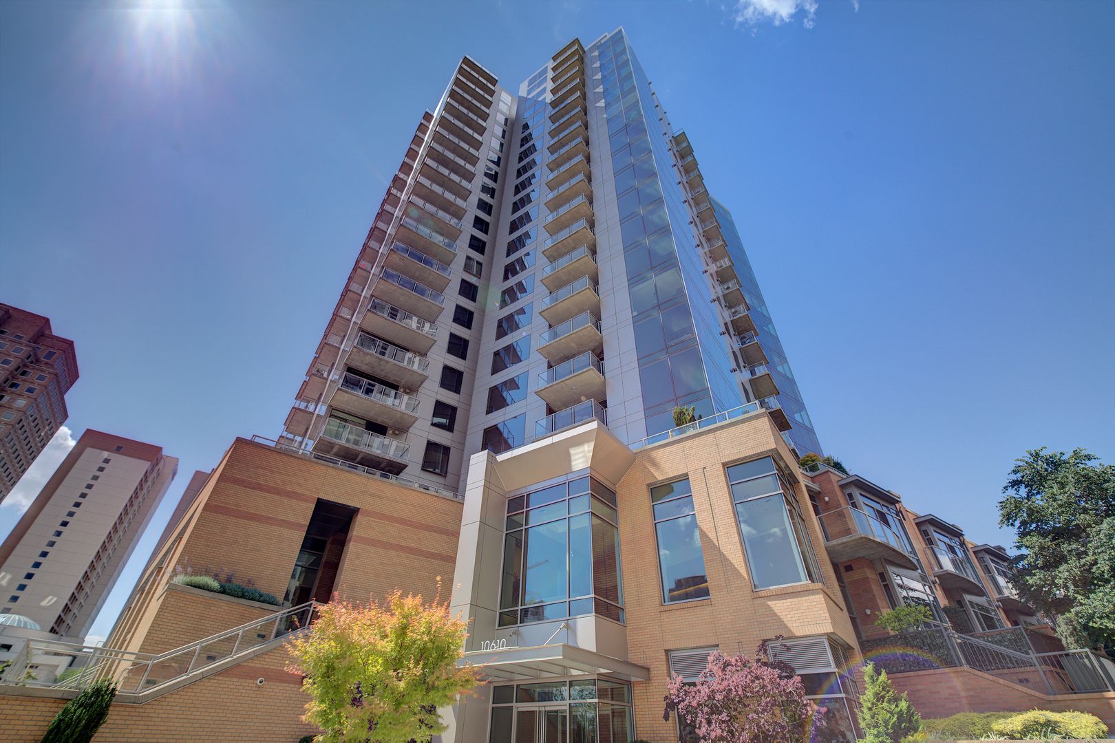 Bellevue Condo: 10610 NE 9th Place #1101