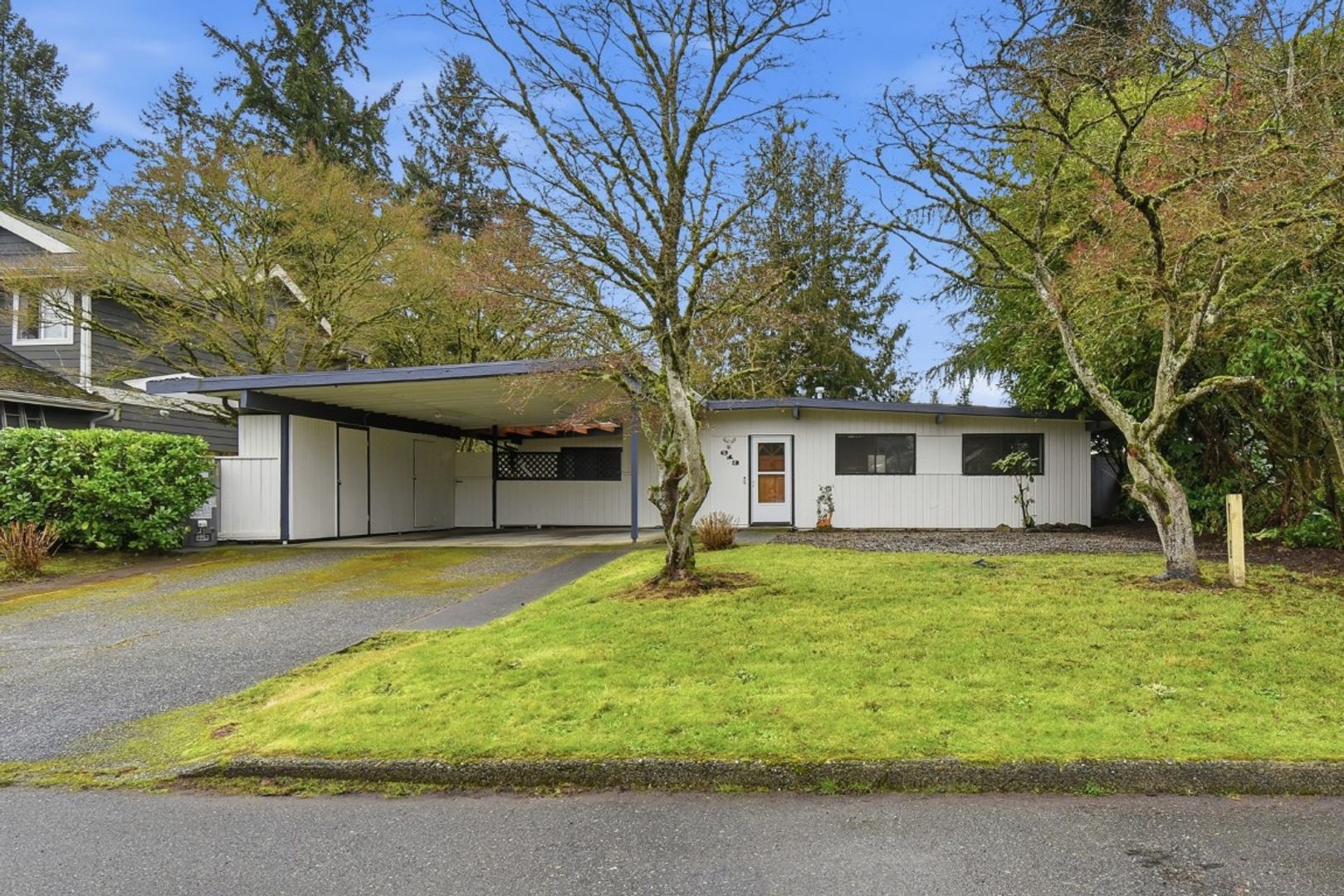 Bellevue House: 613 155th Ave SE