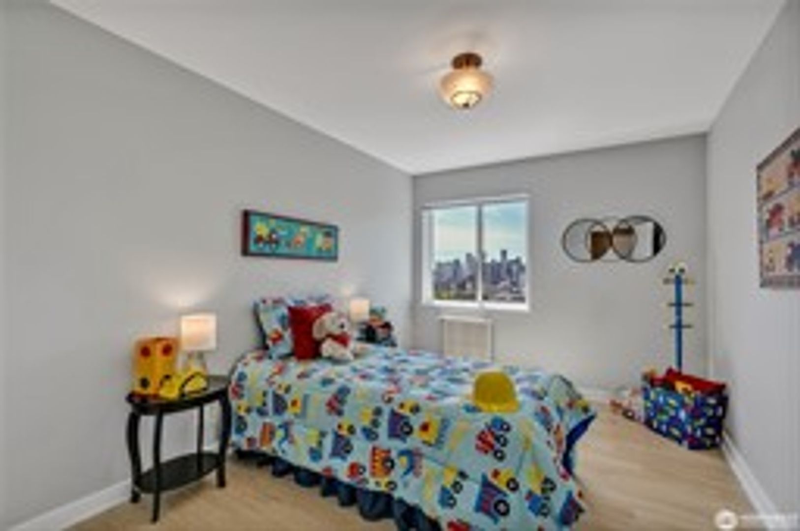 Listing photo