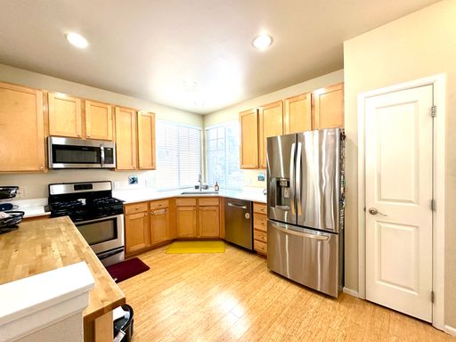 Listing photo thumbnail