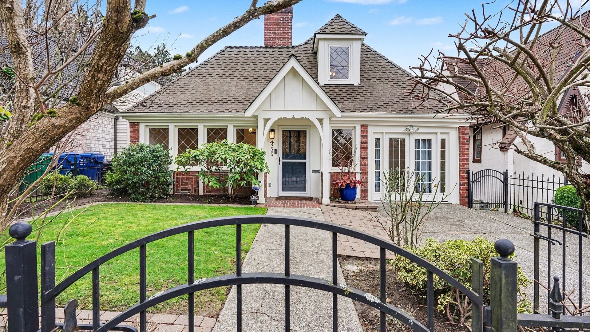 Seattle House: 4335 NE 45th Street