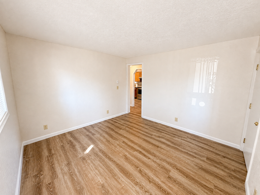 Listing photo thumbnail