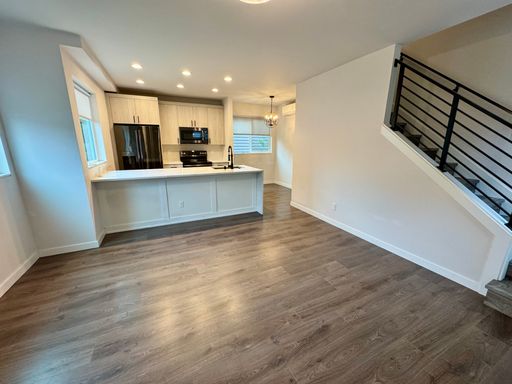 Listing photo thumbnail