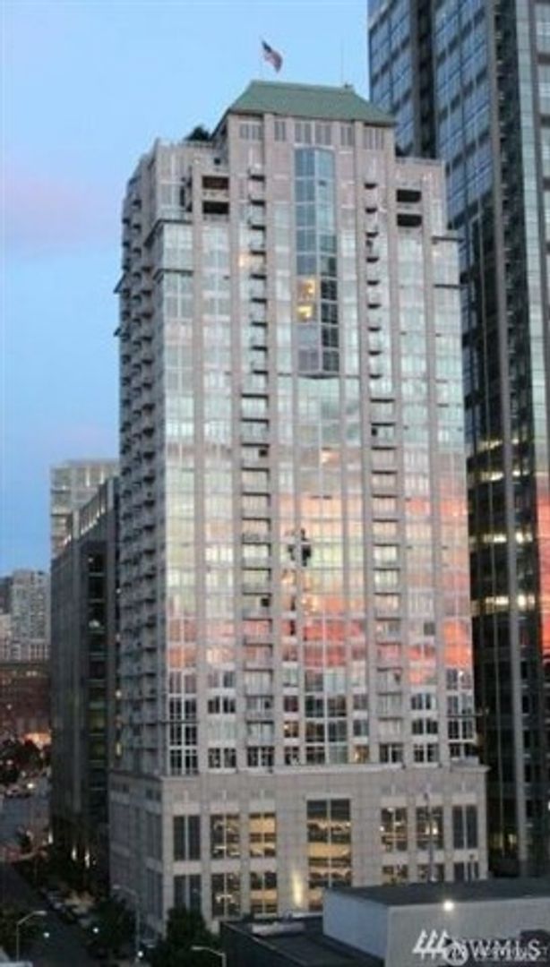 Seattle Condo: 819 Virginia St #2908