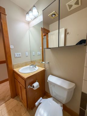 Listing photo thumbnail