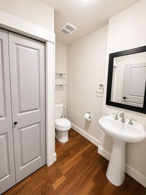 Listing photo thumbnail