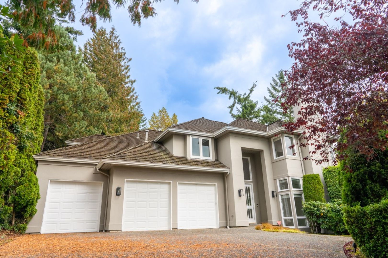 Bellevue House: 5958 155th Avenue SE