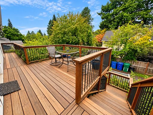 Listing photo thumbnail