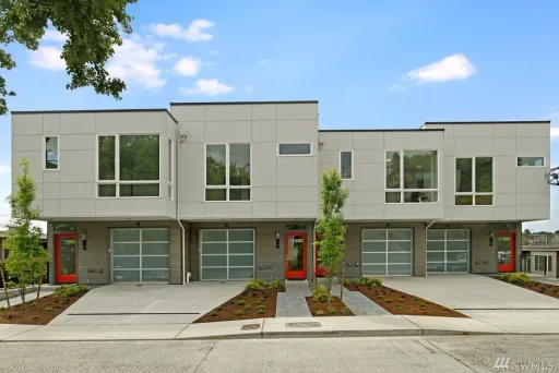 2573 13th Avenue W, Seattle, WA 98119