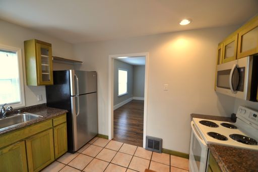 Listing photo thumbnail