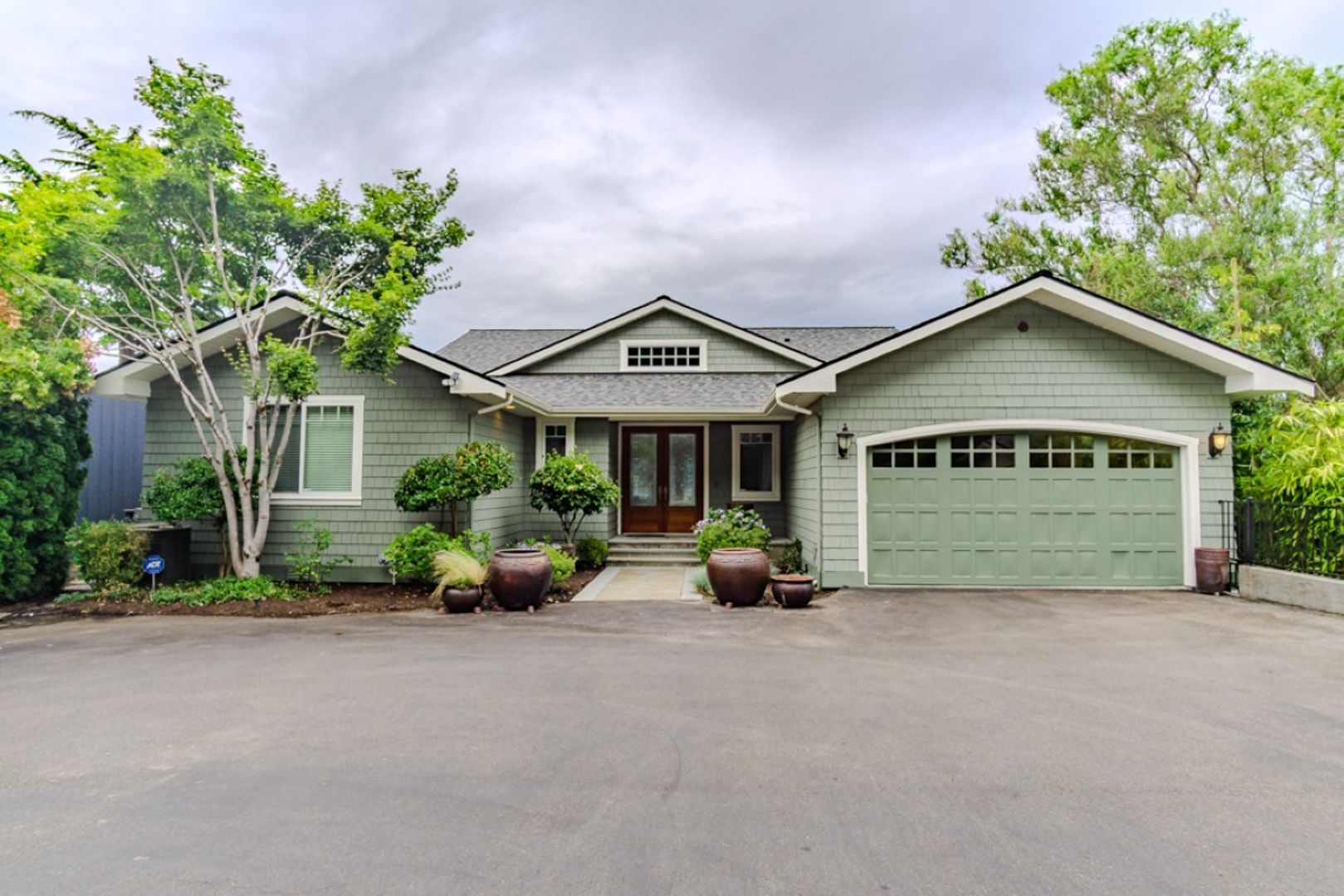 Seattle House: 8568 Sand Point Way NE