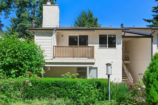 14136 74th Place NE #C, Kirkland, WA 98034