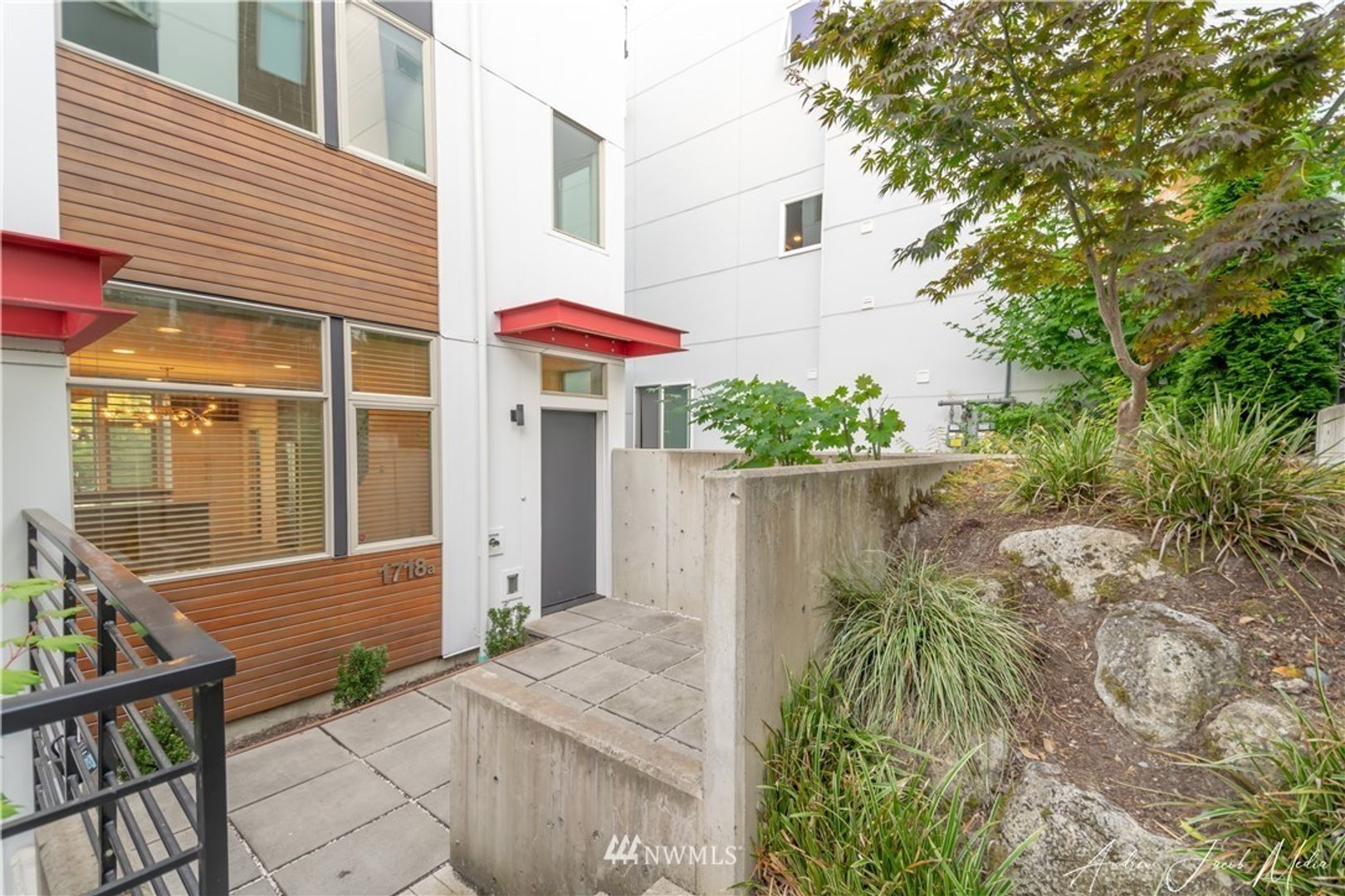 Seattle Townhome: 1718 27th Avenue Unit #A