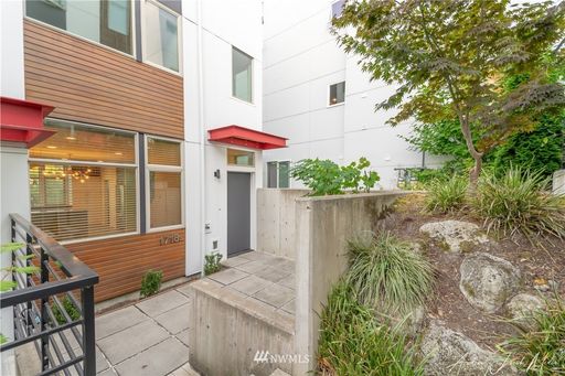 1718 27th Avenue Unit #A, Seattle, WA 98122