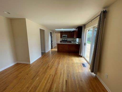 Listing photo thumbnail