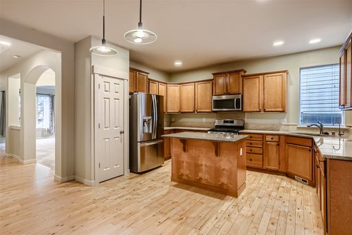 Listing photo thumbnail