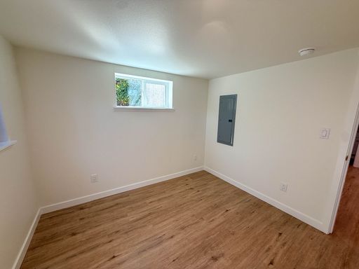 Listing photo thumbnail