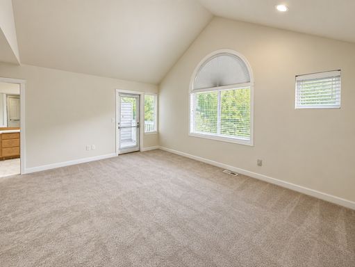 Listing photo thumbnail