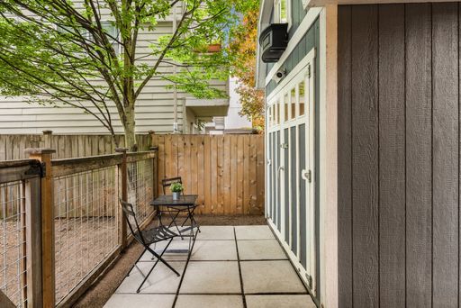 Listing photo thumbnail