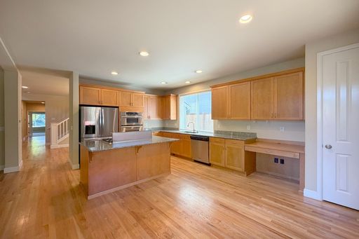 Listing photo thumbnail
