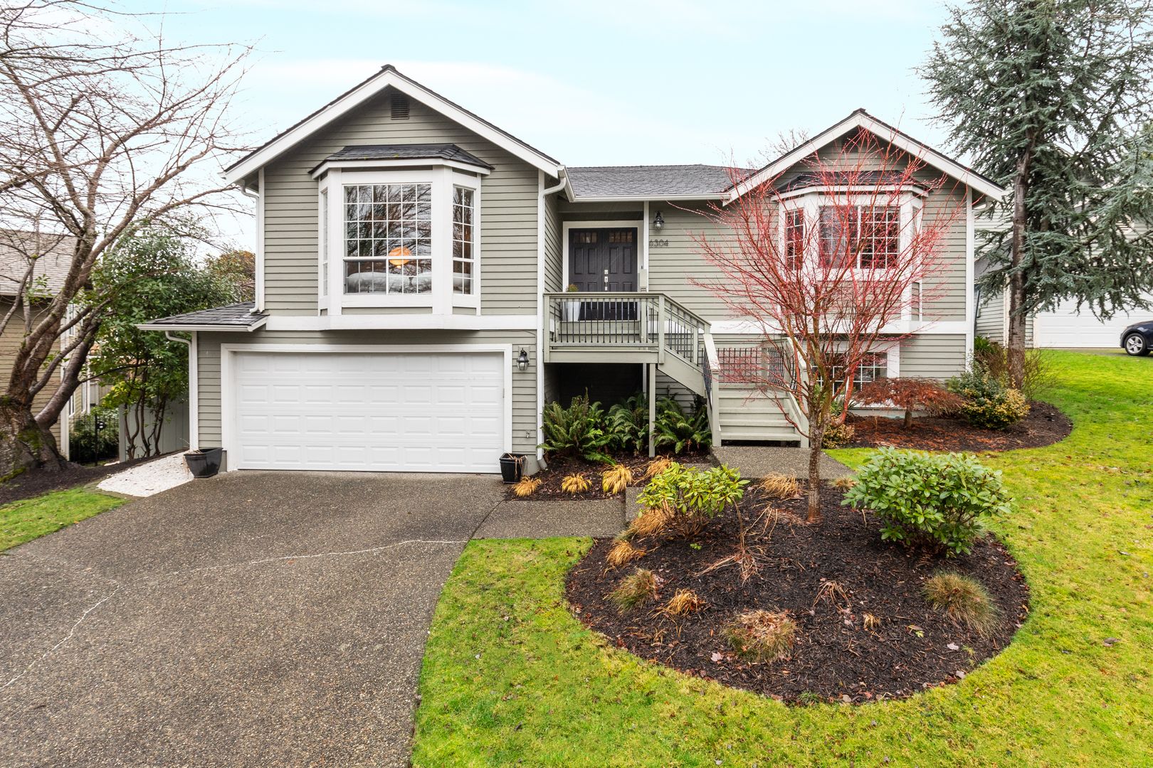 Kirkland House: 6304 110th Ave NE