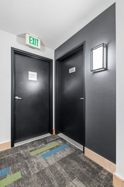 Listing photo thumbnail