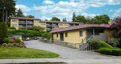 11642 100th Ave NE #305, Kirkland, WA 98034