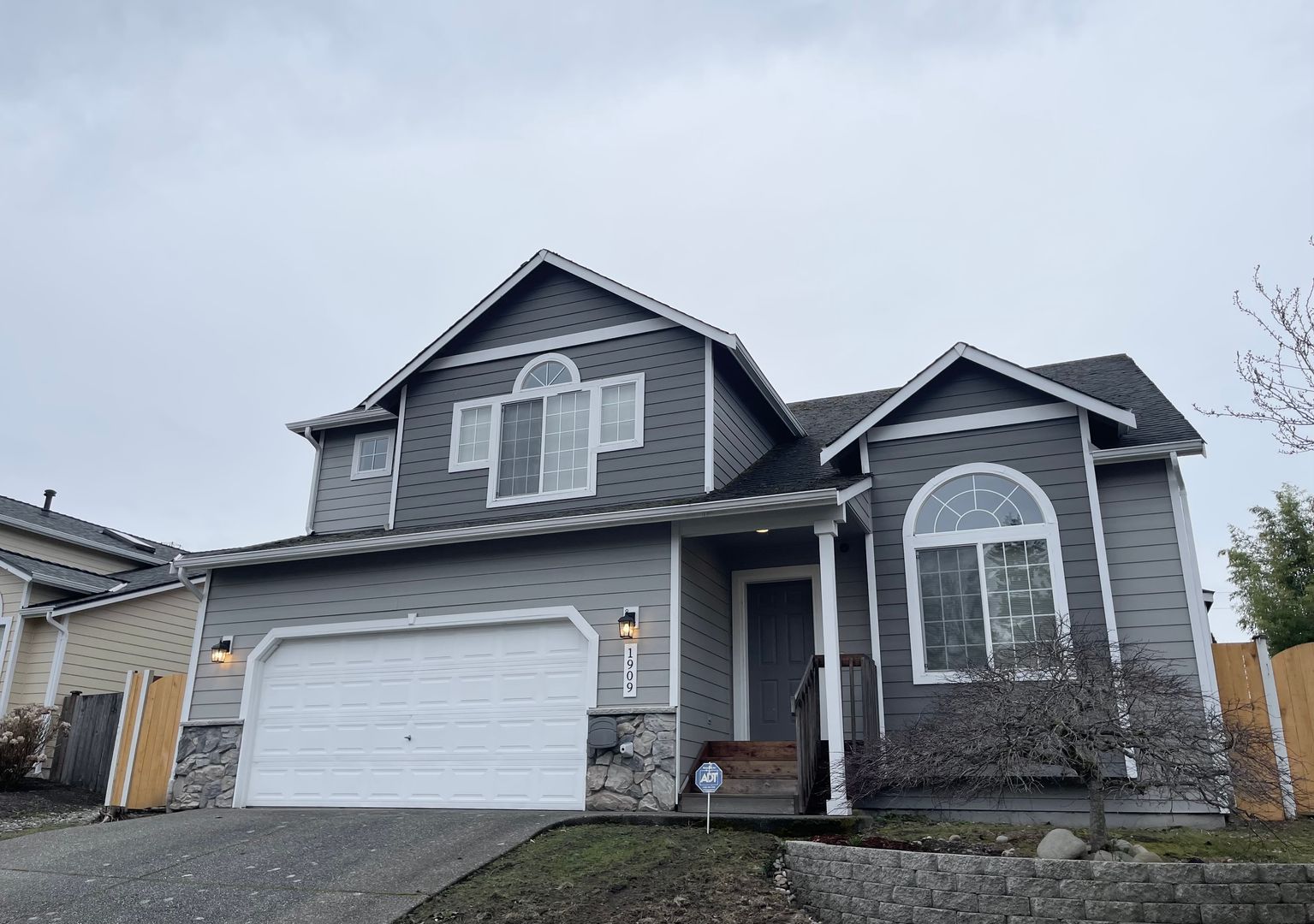 Renton House: 1909 Redmond Avenue NE