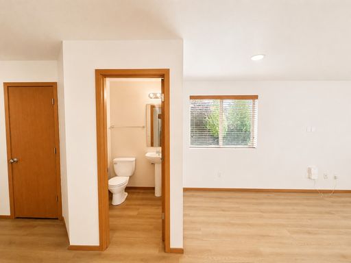 Listing photo thumbnail