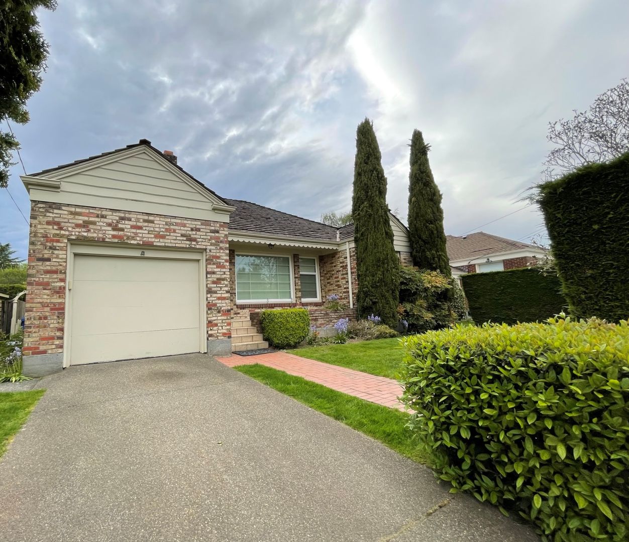 Seattle House: 5025 47th Avenue NE