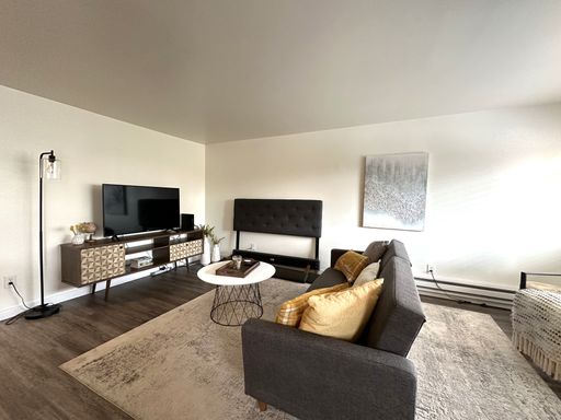 Listing photo thumbnail