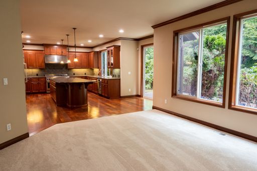Listing photo thumbnail