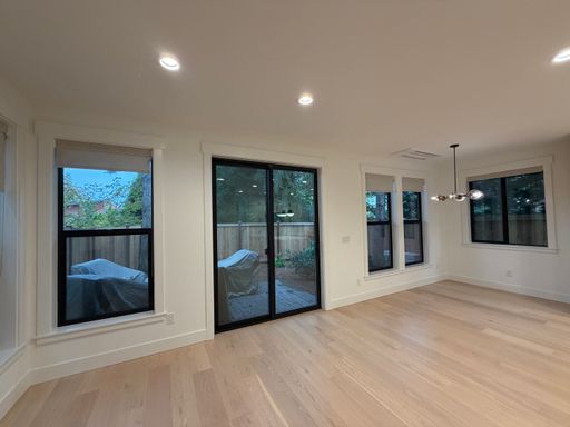 Listing photo thumbnail