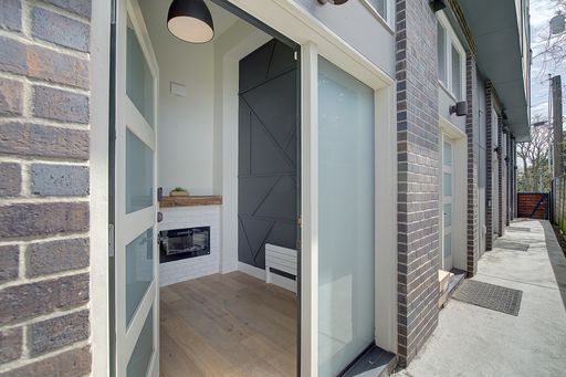 908 N 46th St, Unit E, Seattle, WA 98103