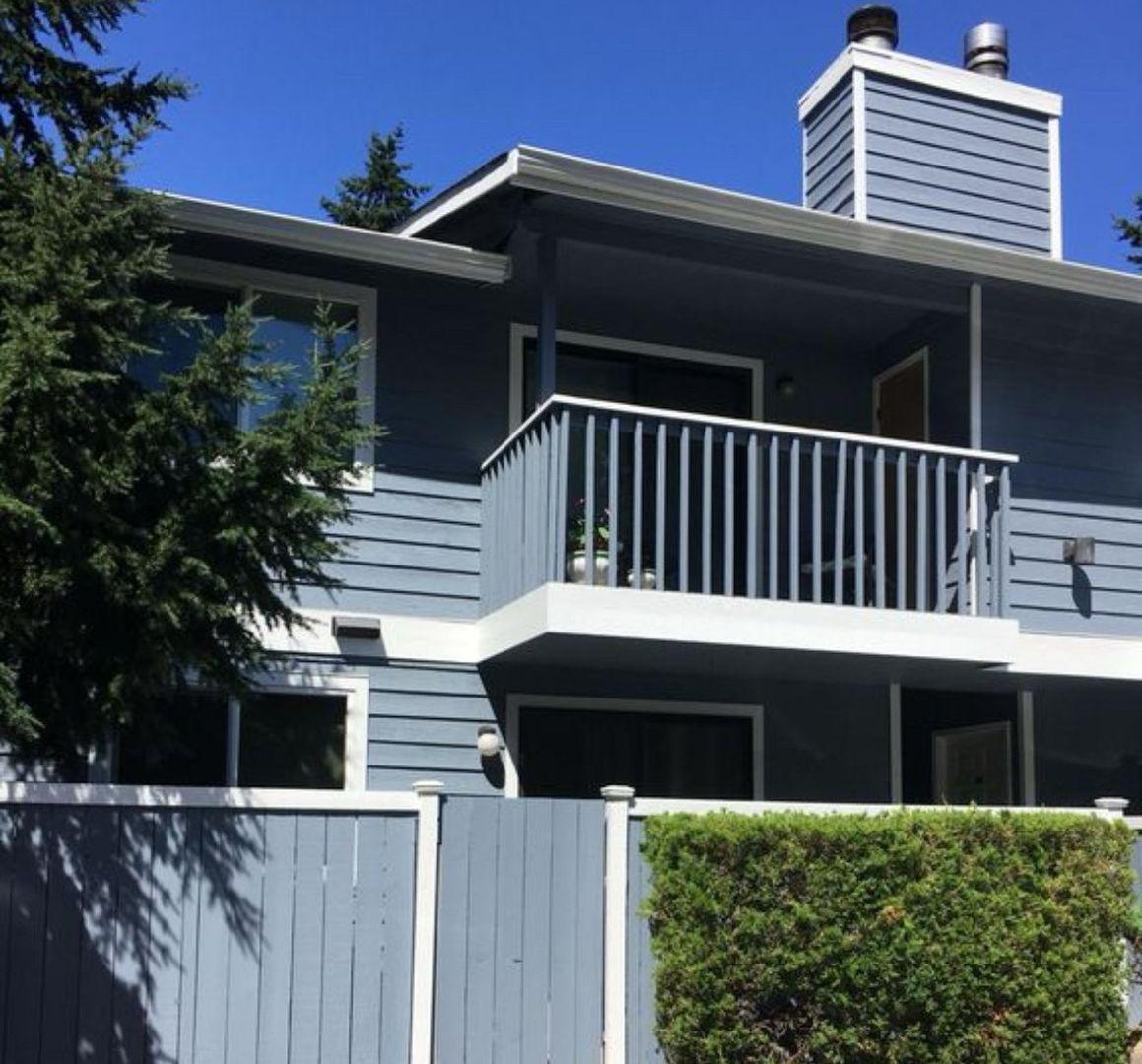 Lynnwood House: 5618 198th St SW #202