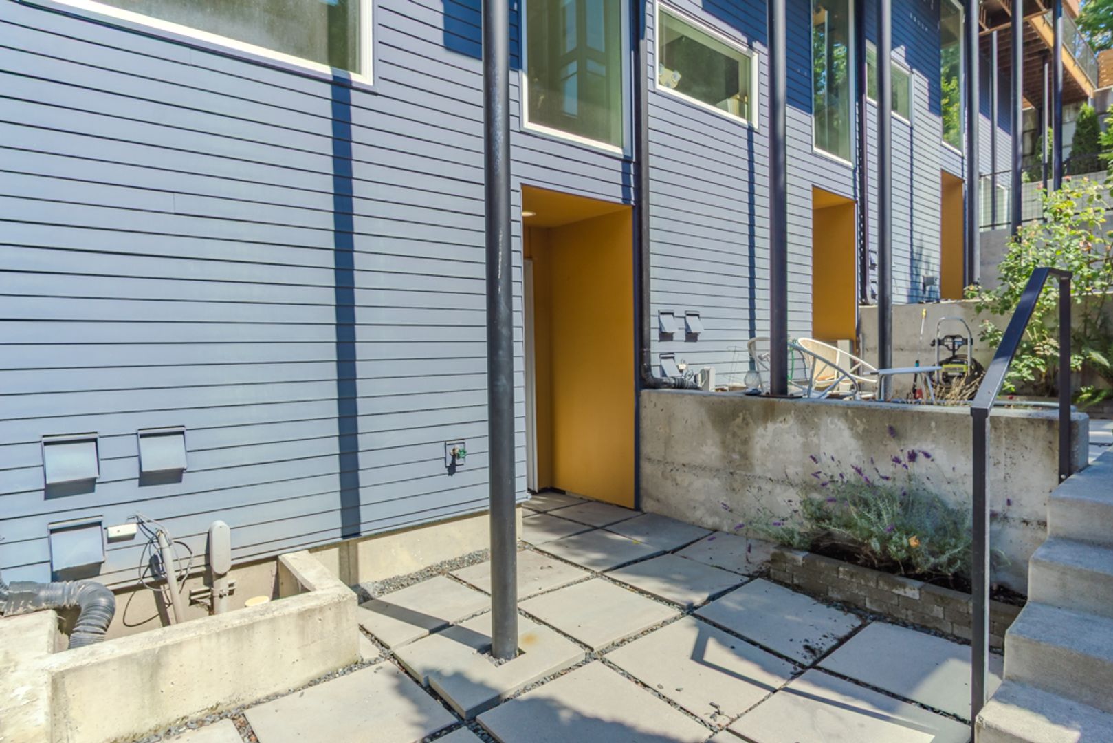 Seattle Townhome: 2513 13th Avenue S #E