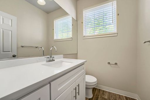Listing photo thumbnail