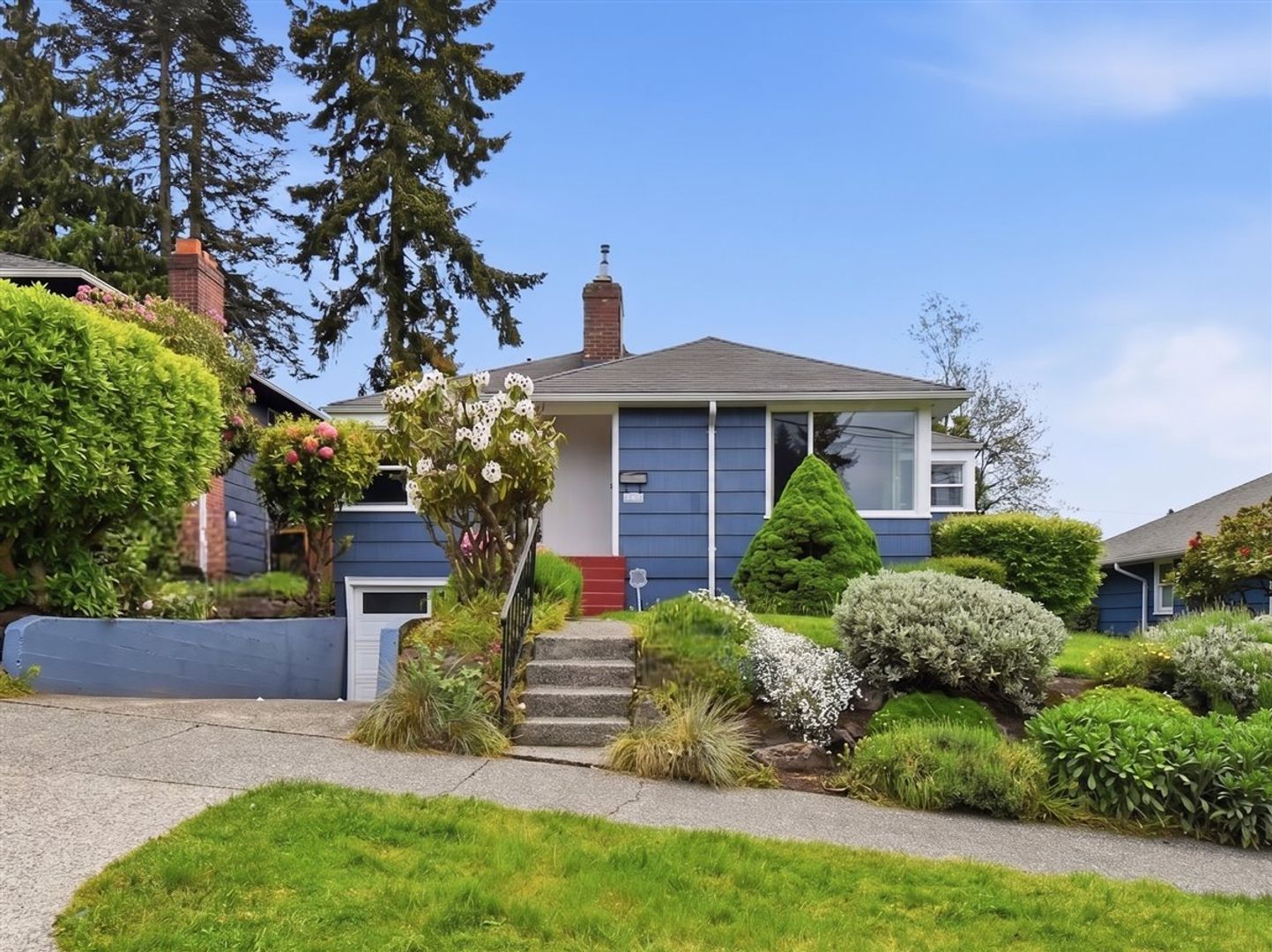 Seattle House: 3733 SW Webster Street