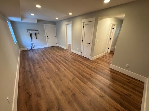 Listing photo thumbnail