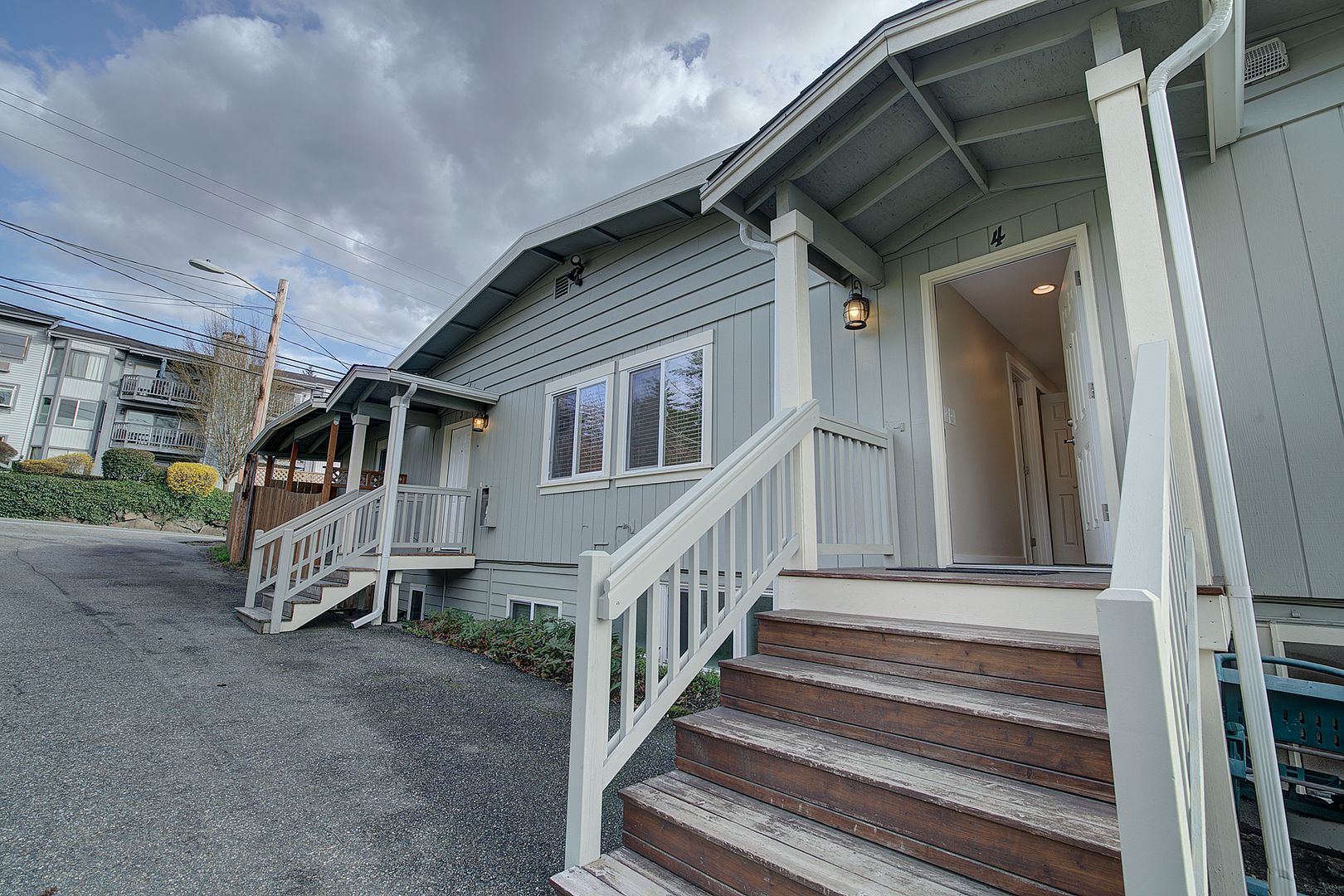 Kirkland Condo: 9840 NE 116th Street