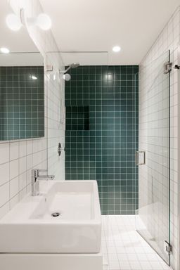 Listing photo thumbnail
