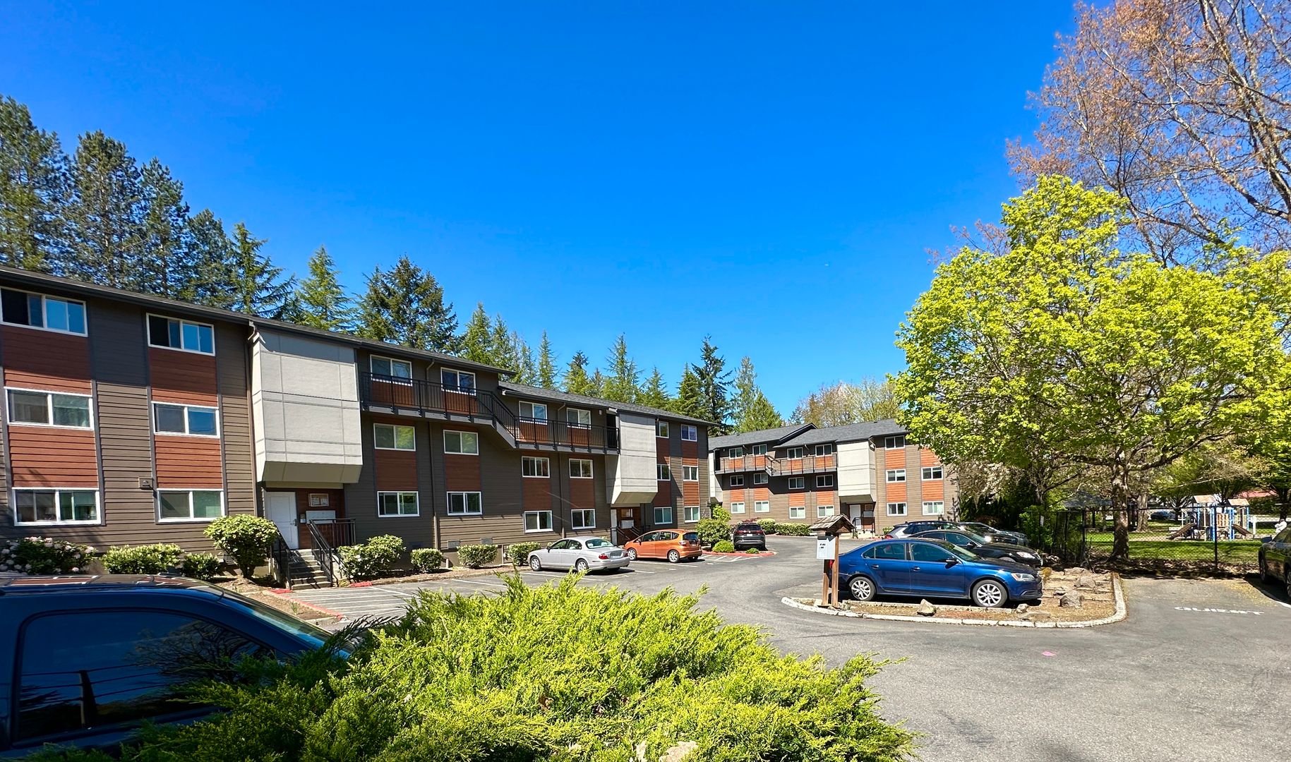 Issaquah Condo: 220 SW Clark St #B101