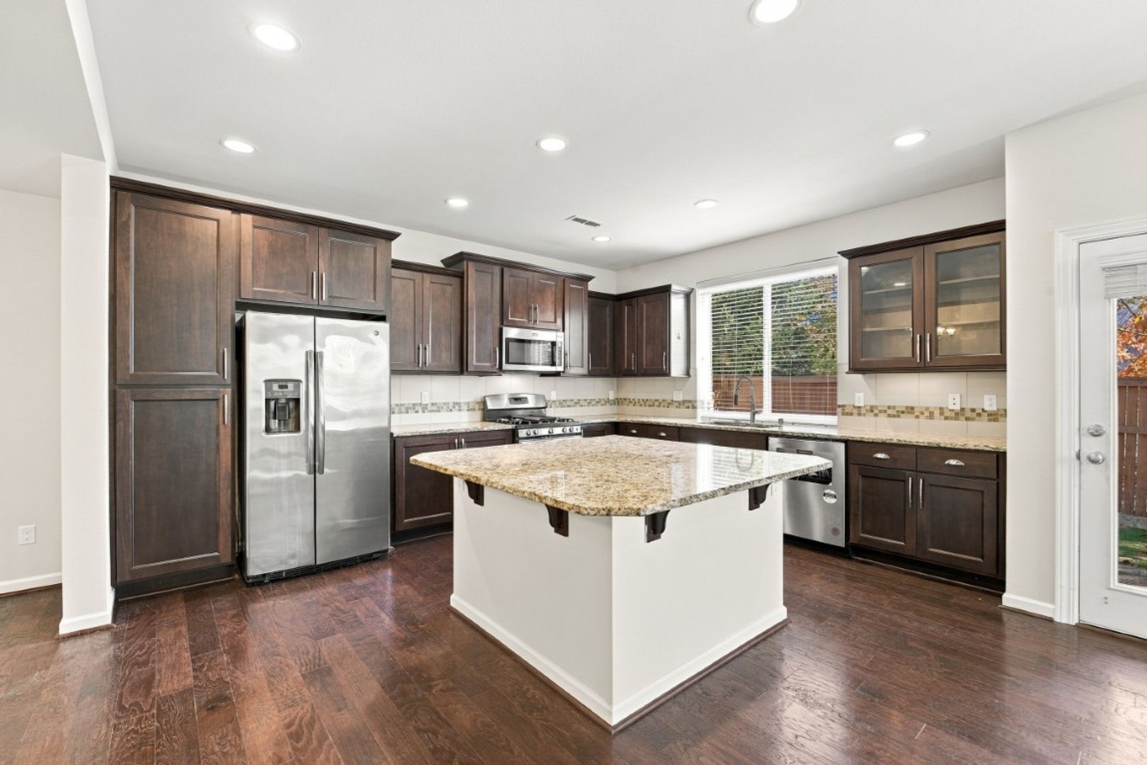 Listing photo