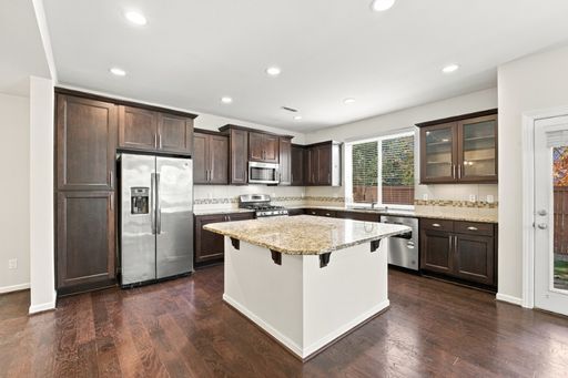Listing photo thumbnail