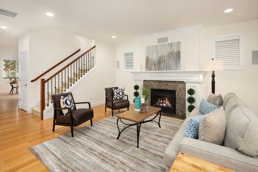 Listing photo thumbnail