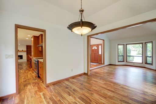 Listing photo thumbnail